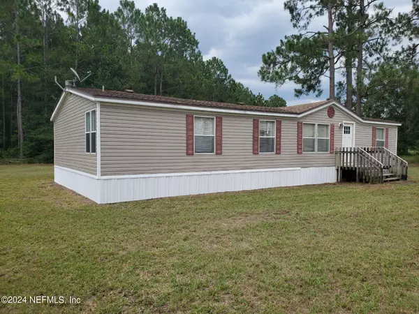 5633 WANDERING TRL, Jacksonville, FL 32219