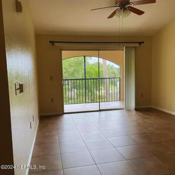 Port Orange, FL 32127,940 VILLAGE TRAIL #1-301