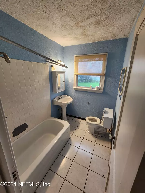 Jacksonville, FL 32217,3861 GALICIA RD