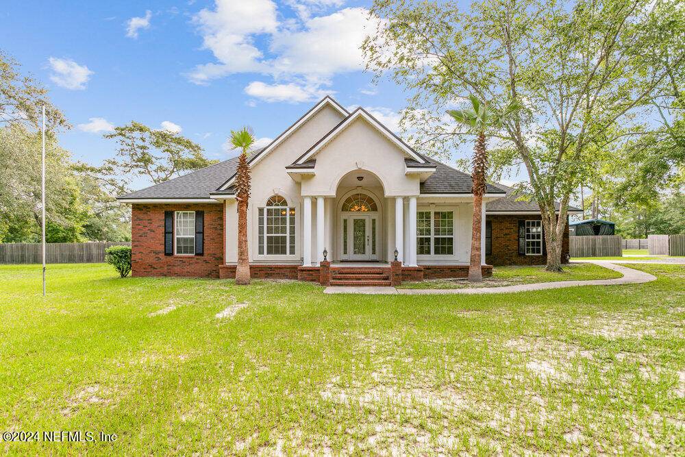 12420 W CONFEDERATE DR, Glen St. Mary, FL 32040