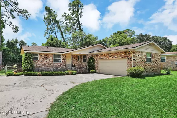 3866 VIA DE LA REINA ST, Jacksonville, FL 32217