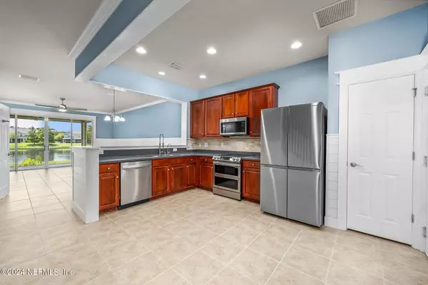 Jacksonville, FL 32258,7024 ROUNDLEAF DR