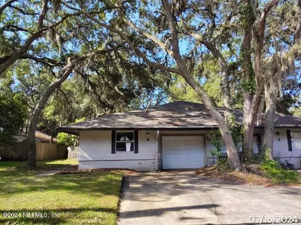 1320 ELM ST #A,  Fernandina Beach,  FL 32034