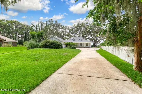 St. Augustine, FL 32092,5586 STEAMBOAT RD