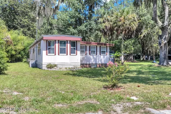 East Palatka, FL 32131,101 TRESCOT CT