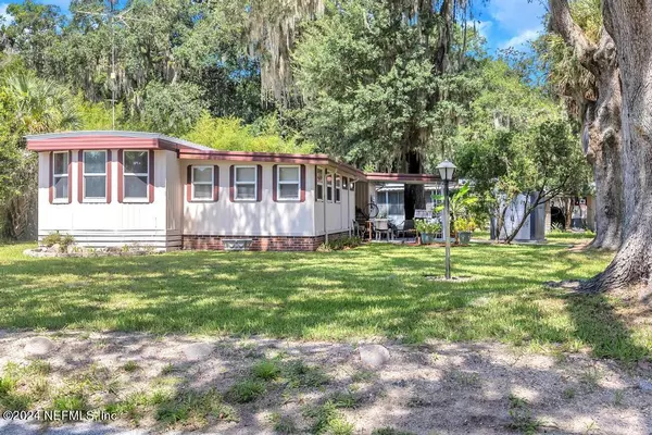 East Palatka, FL 32131,101 TRESCOT CT