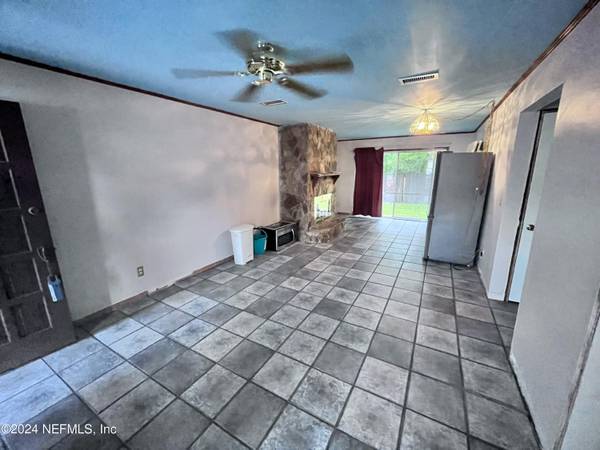 1618 EL CAMINO RD #2, Jacksonville, FL 32216