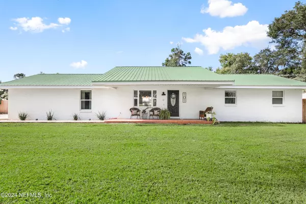 101 CARRIAGE DR, Palatka, FL 32177