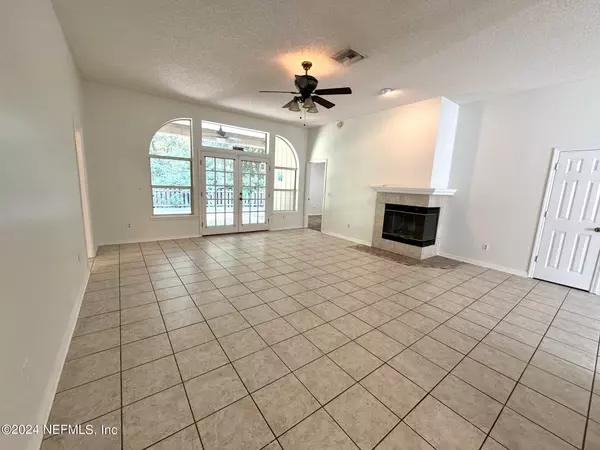 Fleming Island, FL 32003,424 WYNFIELD CIR