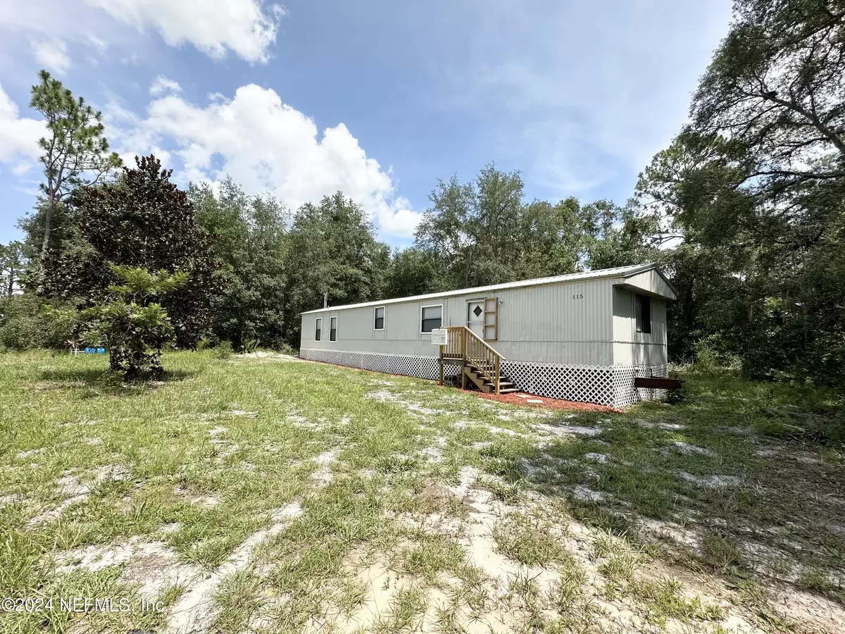 Interlachen, FL 32148,115 CLAY LN