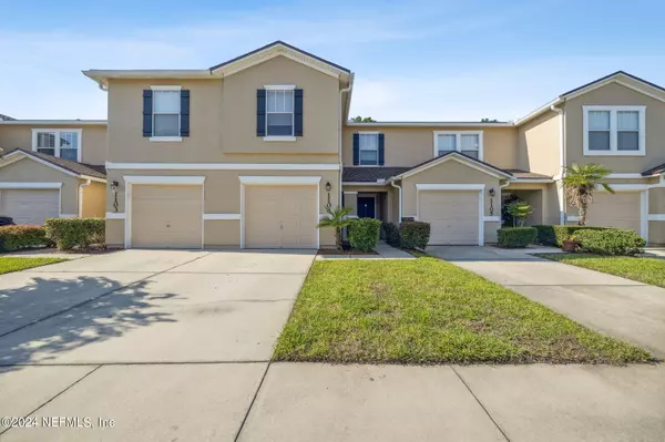 Fleming Island, FL 32003,1500 CALMING WATER DR #1104