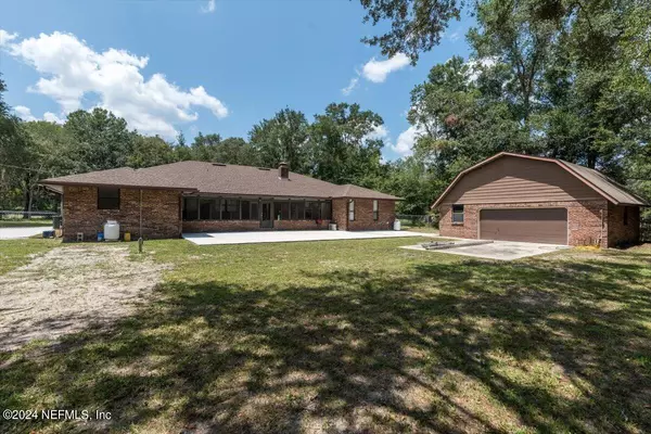 2849 BLACKBERRY AVE, Middleburg, FL 32068