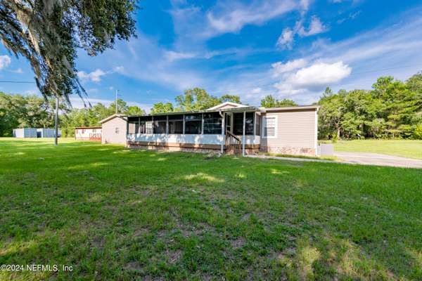 464 N STATE RD 21, Hawthorne, FL 32640