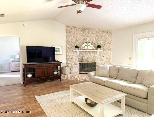 Jacksonville, FL 32216,914 ARIES RD W