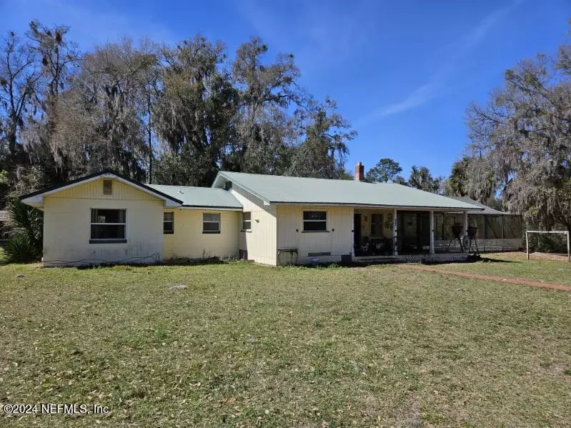 633 COUSINTOWN RD, Interlachen, FL 32148