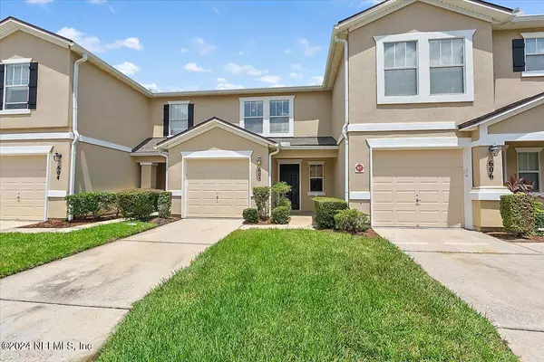 1500 CALMING WATER DR #605, Fleming Island, FL 32003