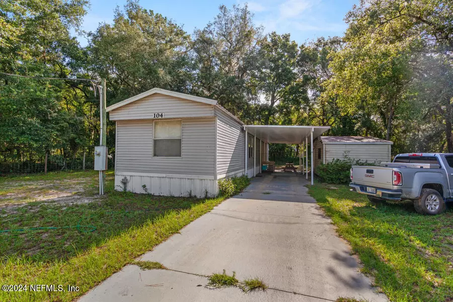 104 CINDY AVE, Interlachen, FL 32148