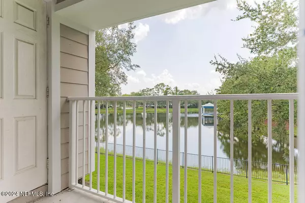 8212 WHITE FALLS BLVD #108, Jacksonville, FL 32256