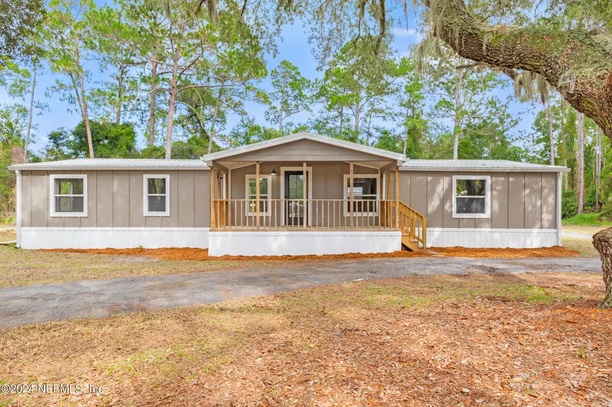 East Palatka, FL 32131,428 EAST RIVER RD