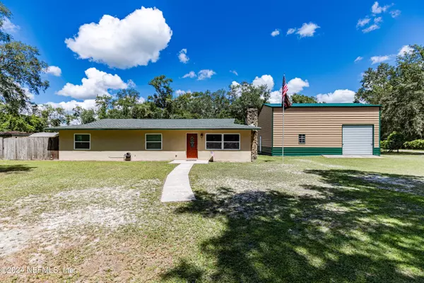 2304 CRAVEN RD, Green Cove Springs, FL 32043