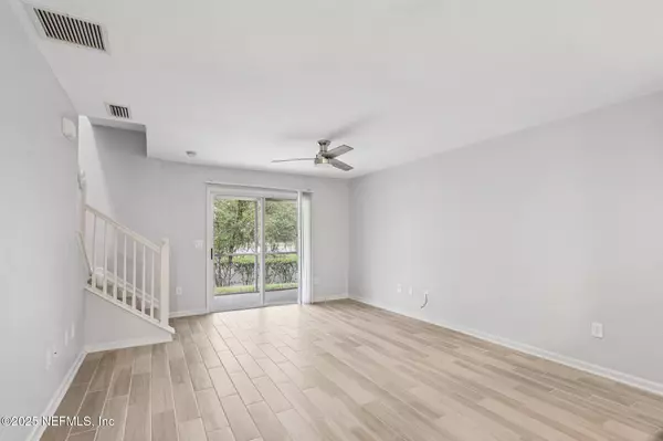 Jacksonville, FL 32244,8550 ARGYLE BUSINESS LOOP #1507