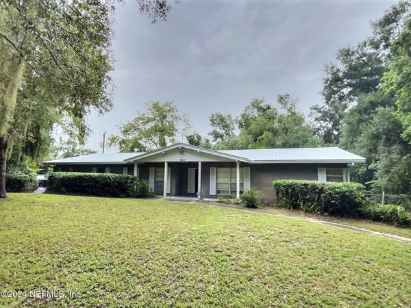 1800 LAUREL ST, Palatka, FL 32177