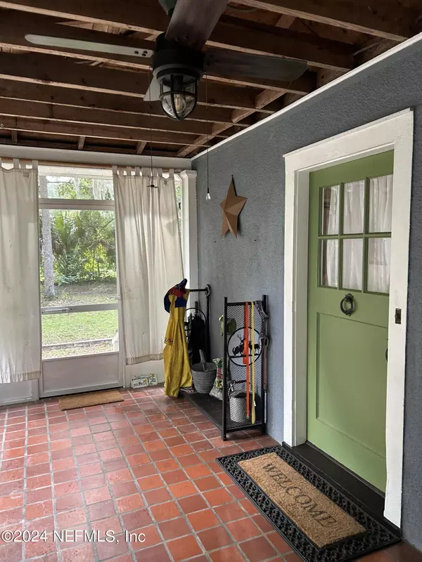 Pomona Park, FL 32181,216 E MAIN ST