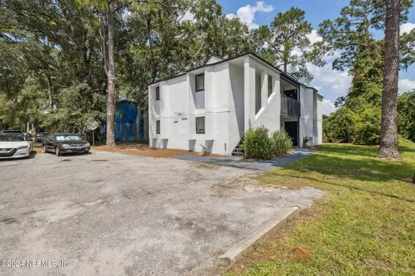 5123 WESTCHASE CT, Jacksonville, FL 32210