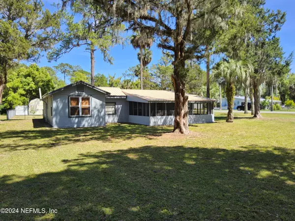 Welaka, FL 32193,550 5TH AVE