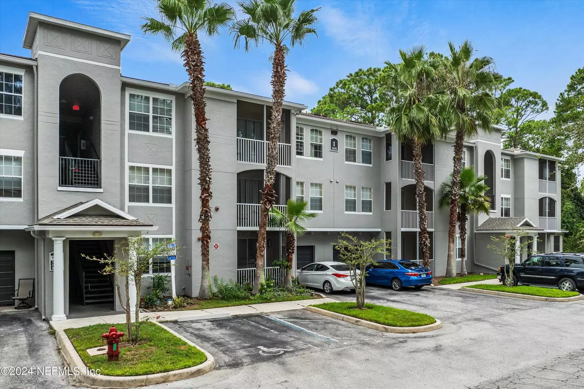 St Augustine, FL 32086,305 VILLA SAN MARCO DR #207