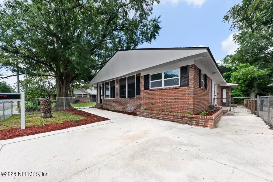 2102 W 14TH ST, Jacksonville, FL 32209