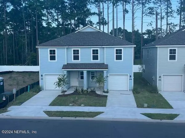 Jacksonville, FL 32218,14998 MACADAMIA LN #270