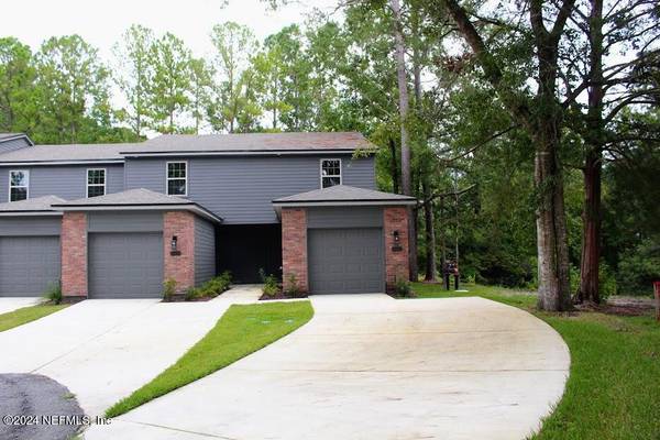 4154 QUIET CREEK LOOP #135, Middleburg, FL 32068