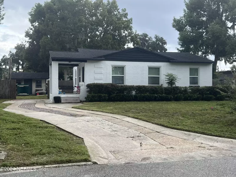 510 ST JOHNS AVE, Green Cove Springs, FL 32043