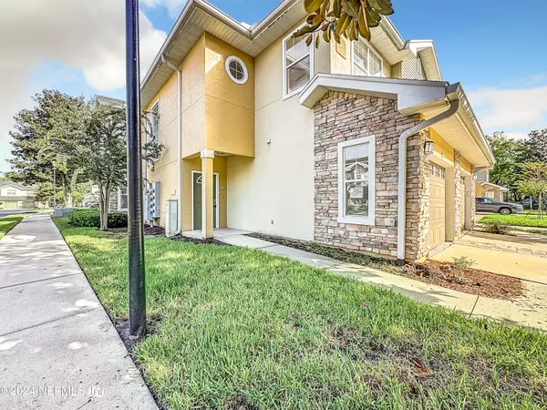 Orange Park, FL 32065,3750 SILVER BLUFF BLVD #301