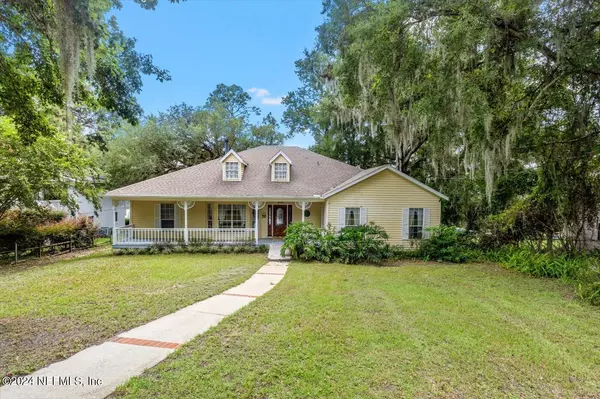 8495 LILLY LAKE RD, Melrose, FL 32666