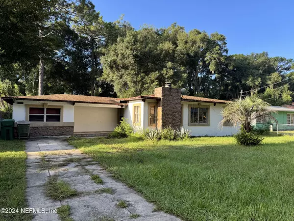 2209 GILLIS ST, Palatka, FL 32177