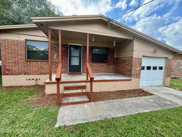 9302 SIBBALD RD, Jacksonville, FL 32208