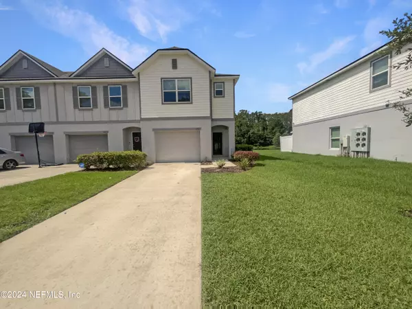 10524 MAIDSTONE COVE DR, Jacksonville, FL 32218