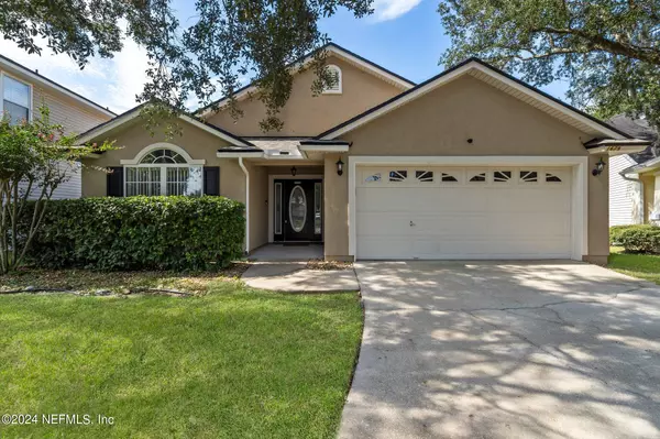 1679 CANOPY OAKS DR, Orange Park, FL 32065