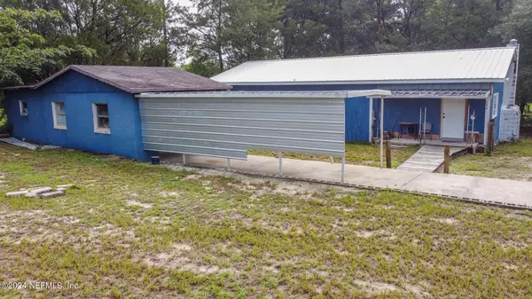 244 3RD WAY,  Interlachen,  FL 32148