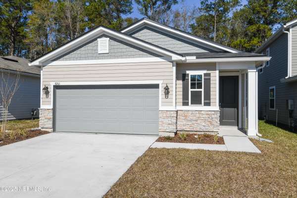 8201 CEDAR RUN LN, Jacksonville, FL 32220