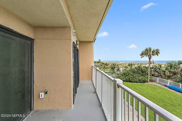 Jacksonville Beach, FL 32250,5 17TH AVE #201