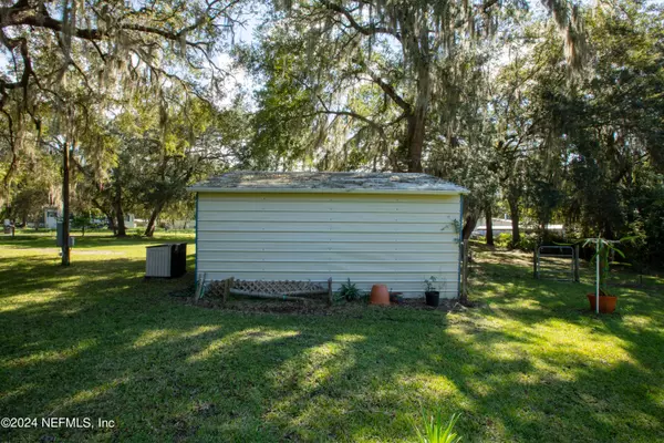 Melrose, FL 32666,7206 NE 218TH TER