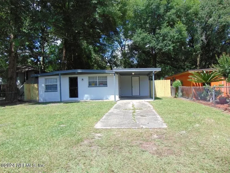 9011 8TH AVE, Jacksonville, FL 32208