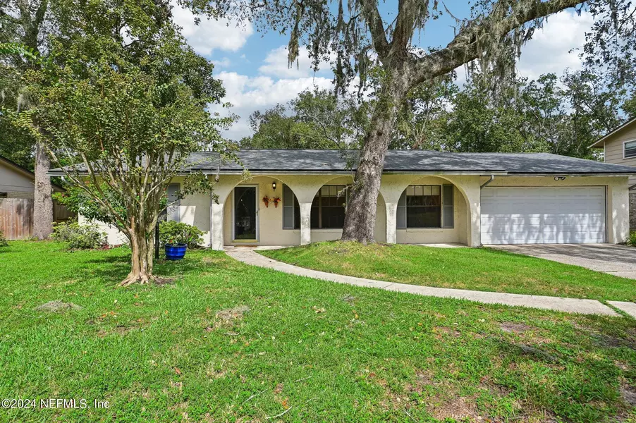 5527 JACKSON AVE, Orange Park, FL 32073