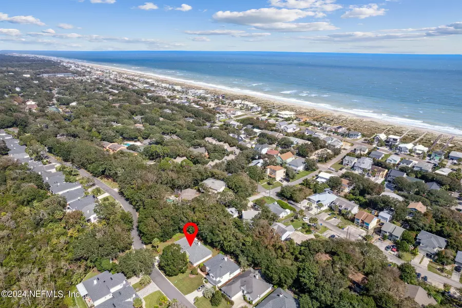 2704 ROBERT OLIVER AVE, Fernandina Beach, FL 32034