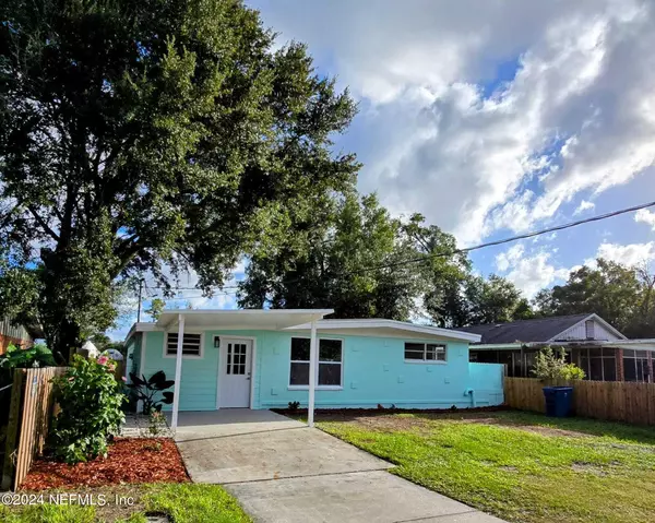 7704 BERRY AVENUE AVE, Jacksonville, FL 32211