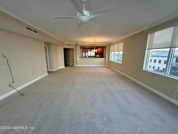 Jacksonville Beach, FL 32250,1031 1ST ST S #202