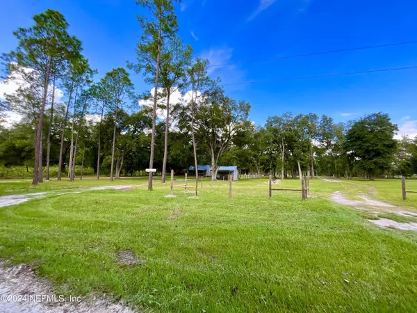 Earleton, FL 32631,20812 NE 51ST LN